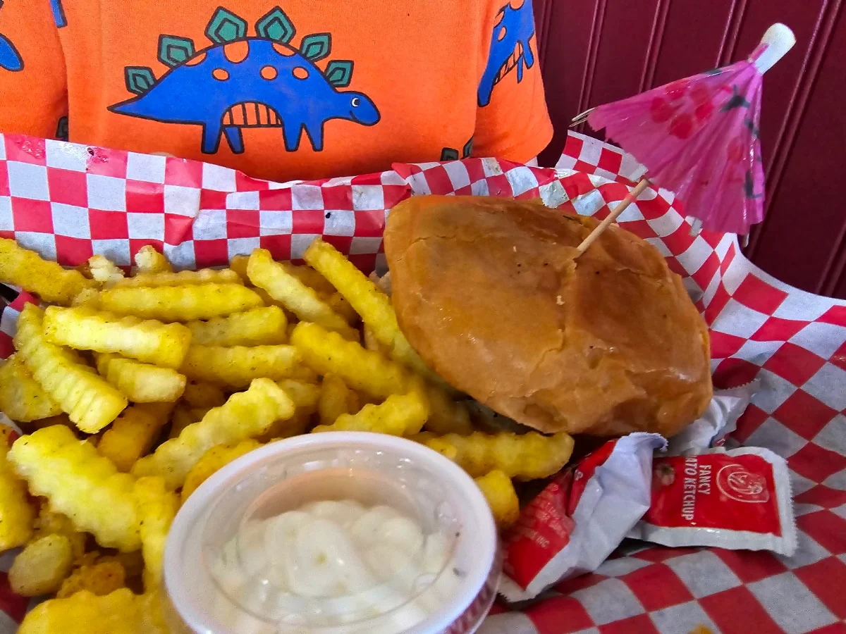Kids Cheeseburger