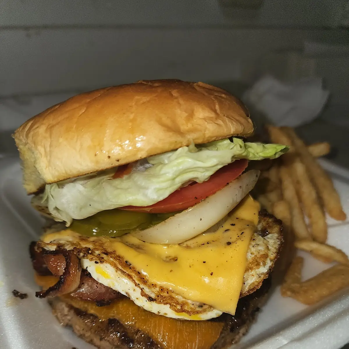 Bacon Cheeseburger w Fried Egg