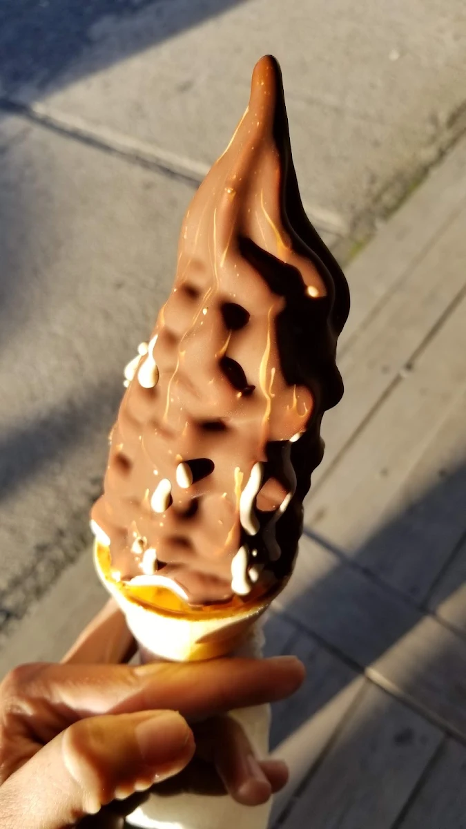 Small Vanilla Chocolate Dip Cone