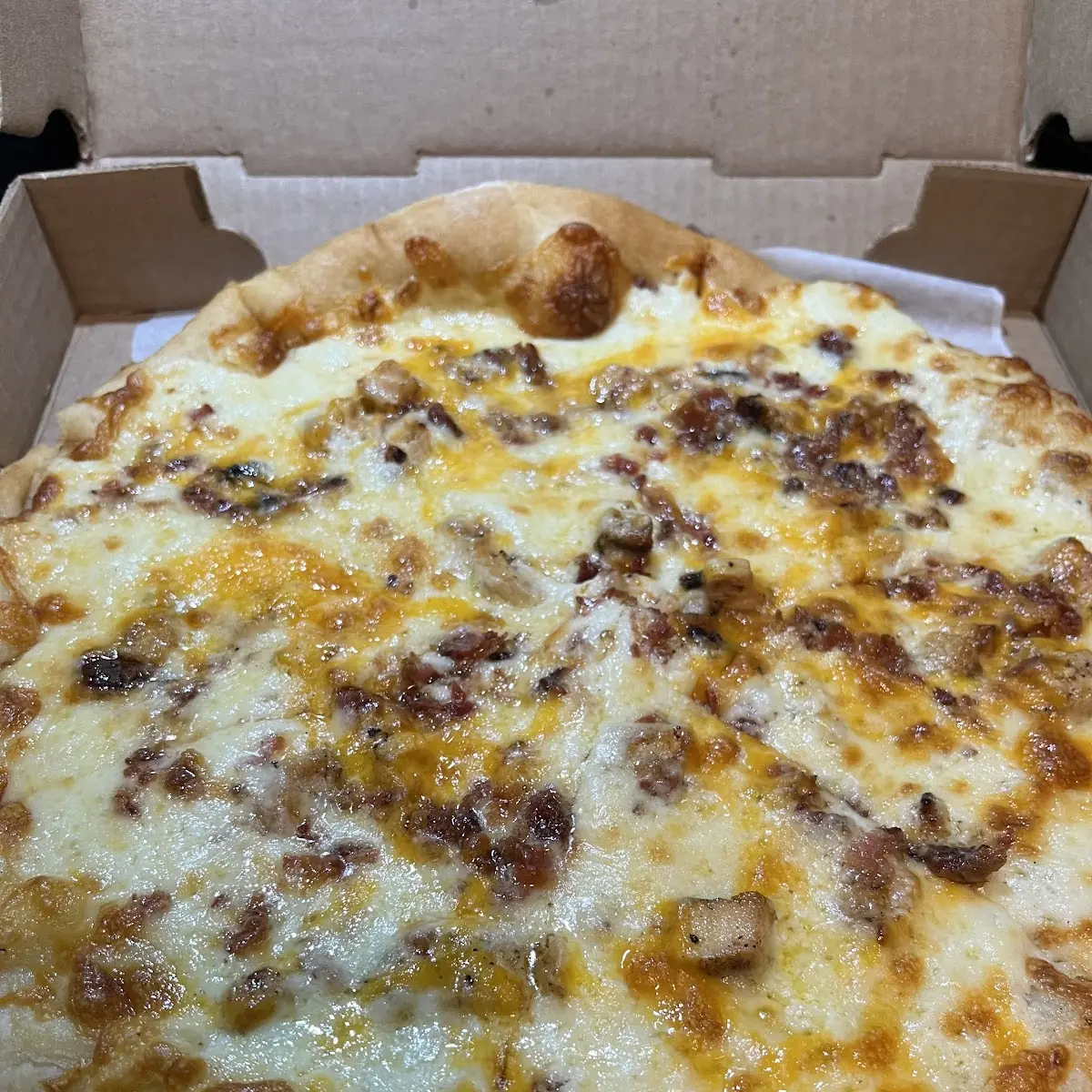 Grilled Chicken Bacon Ranch Pizza