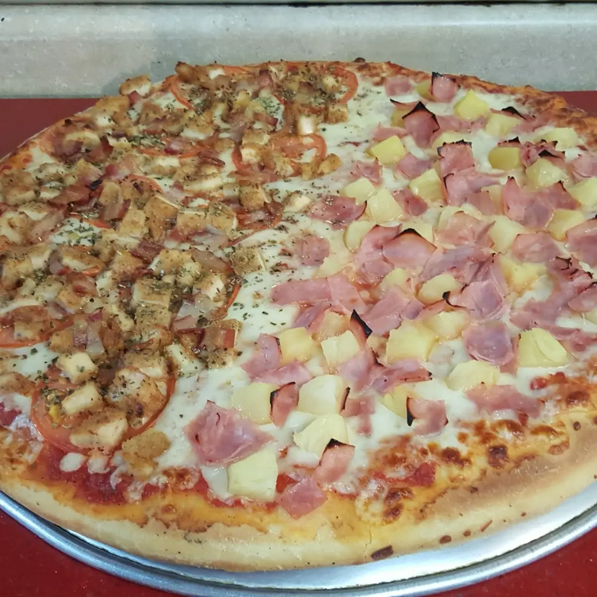 Hawaiian Pizza
