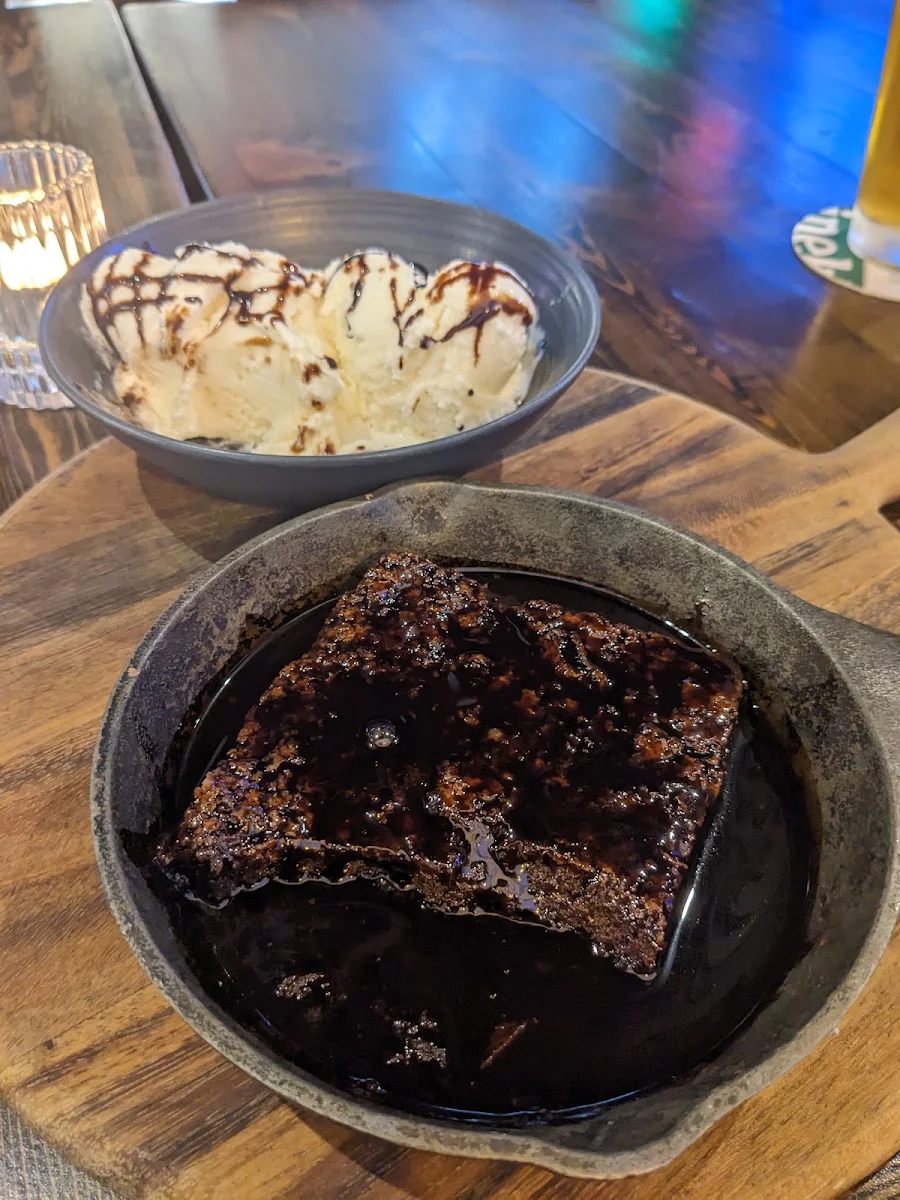 Brownie with Ice Cream, The Squire Pub & Grill