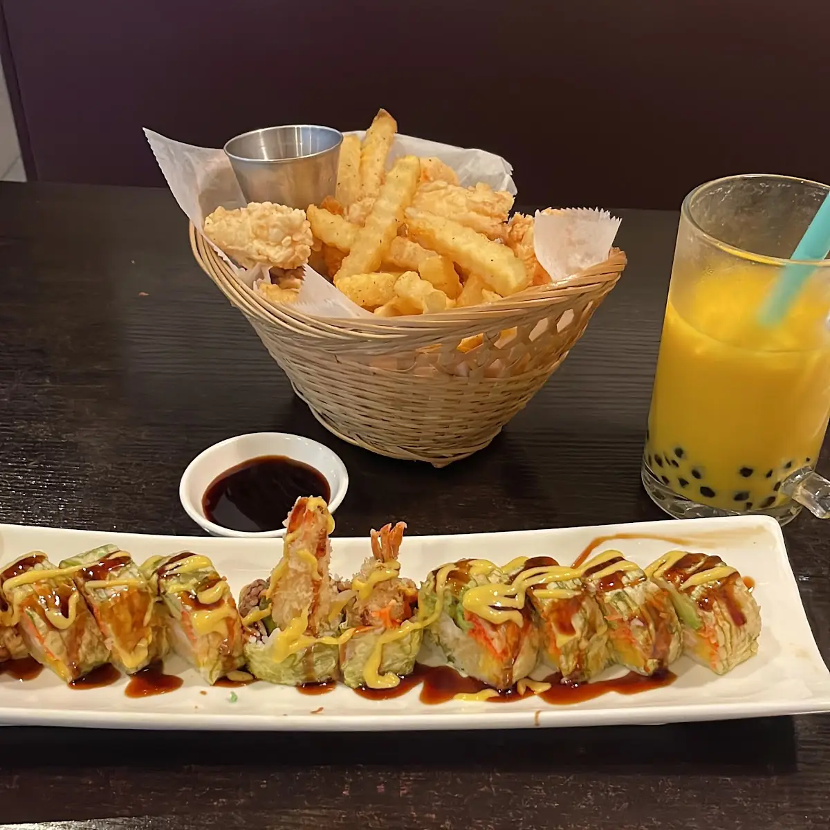New York Roll with Mango Bubble Tea