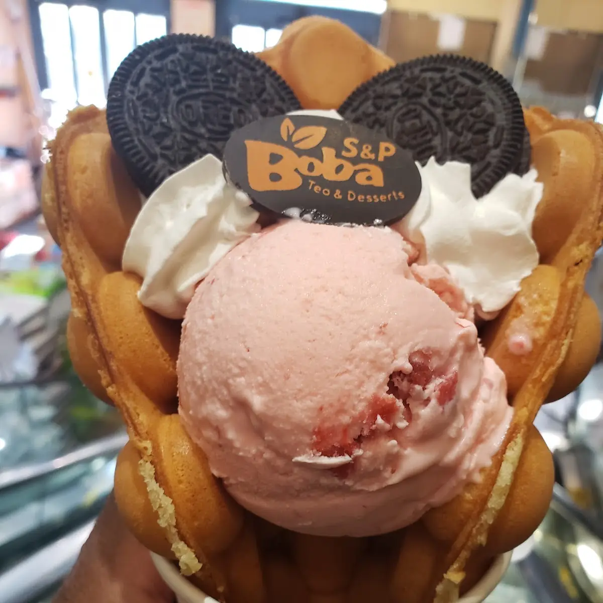 Egg Waffle Cone with Strawbee