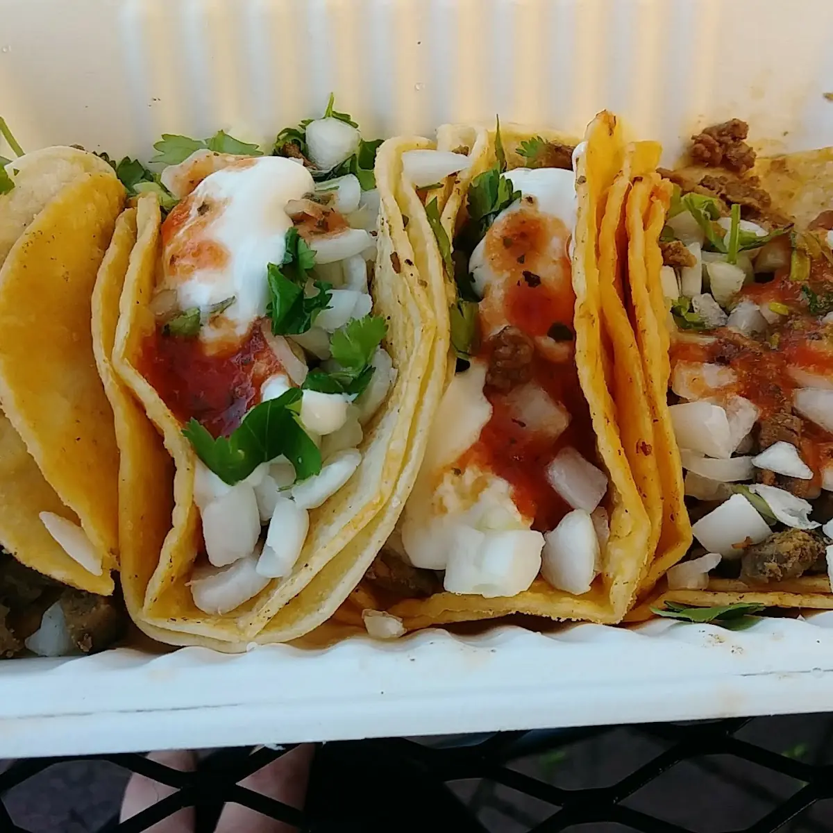 2 Tacos 1 Pupusa