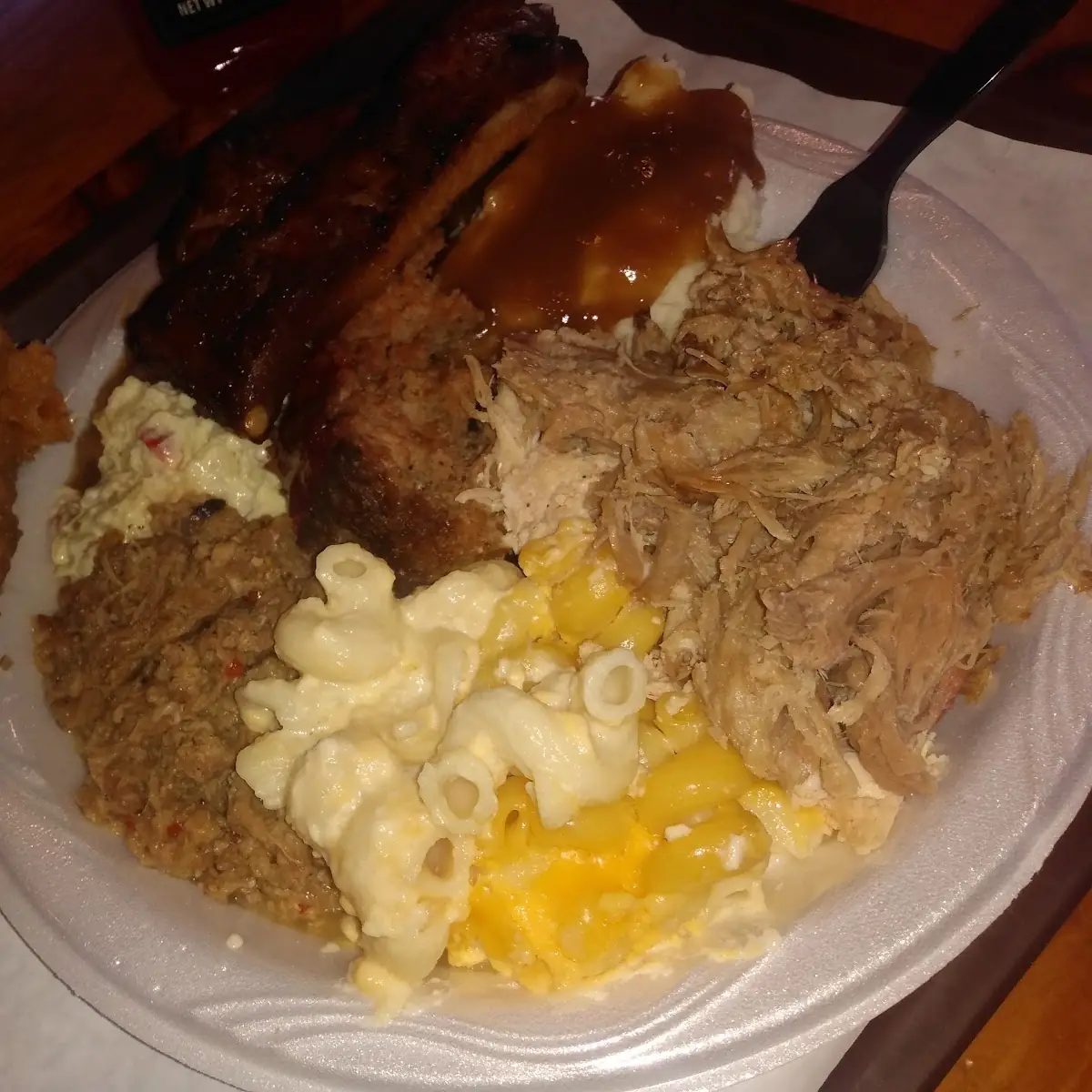 BBQ Mac and Cheese Ribs