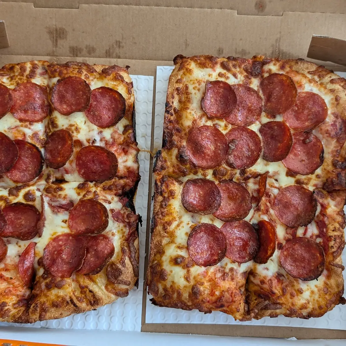 Peperoni Pizza Peperoni