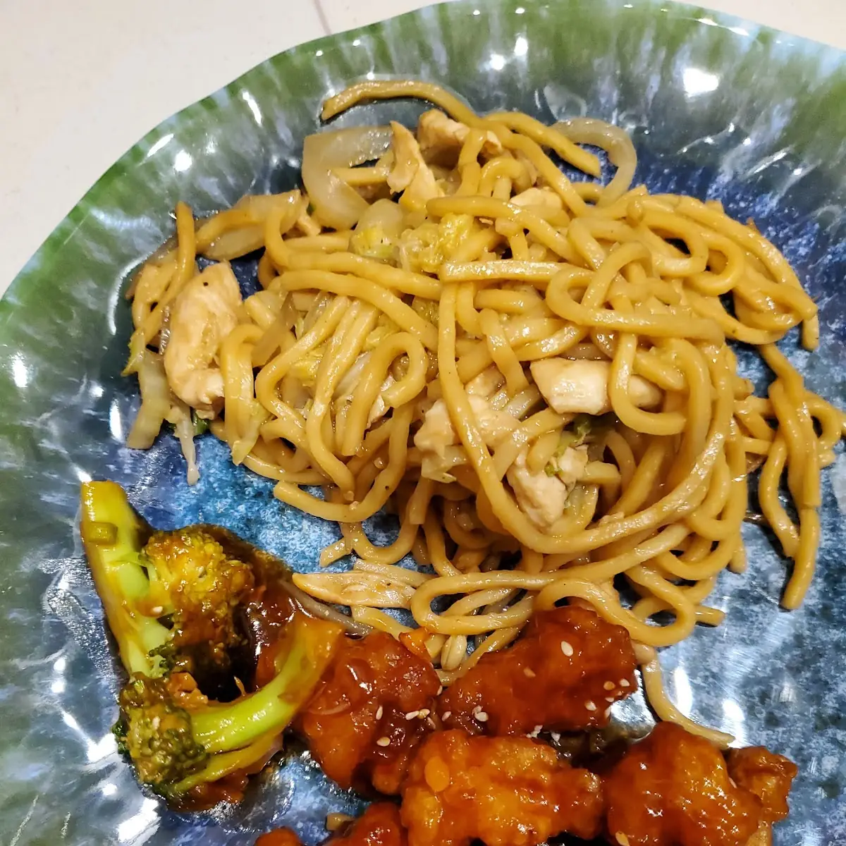 Sesame Chicken w Chicken Lo Mein