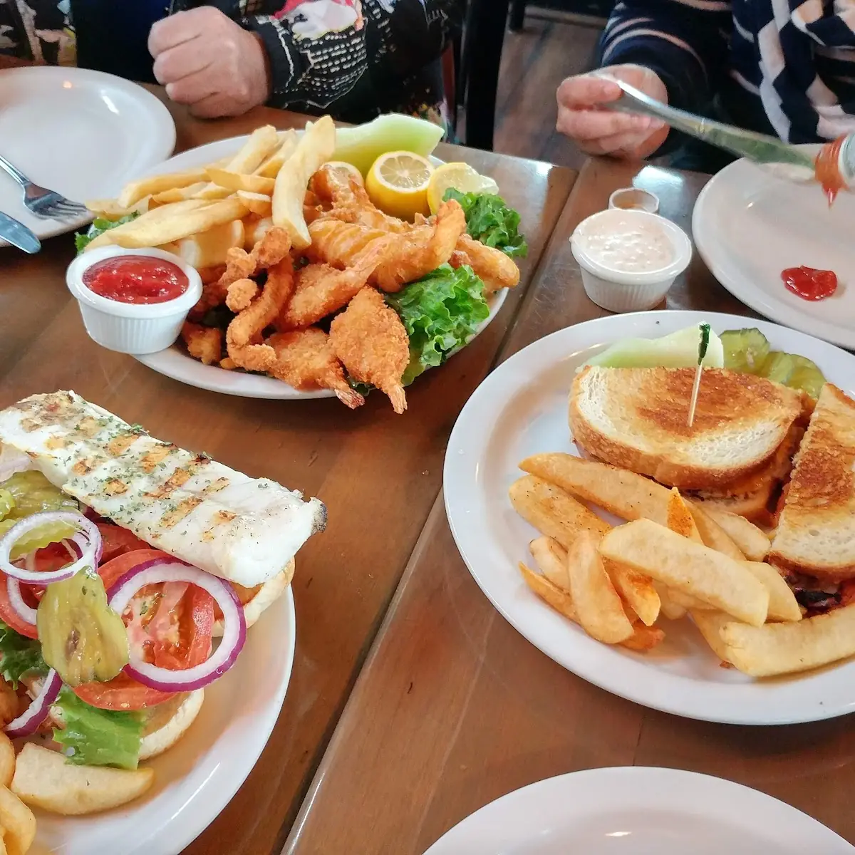 Captain's Platter Tuna Melt Fish Sandwich