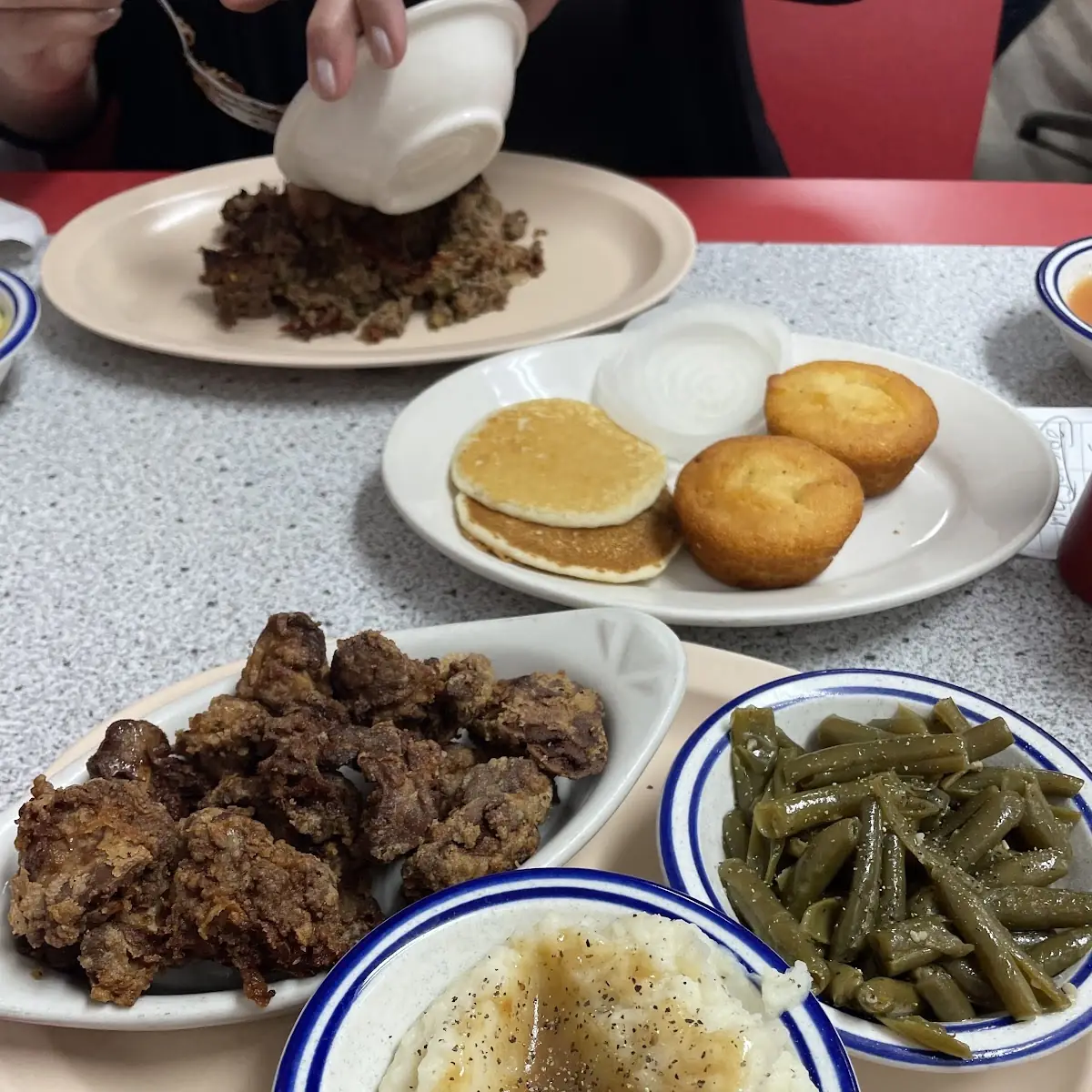 Fried Chicken Livers Steak & Gravy