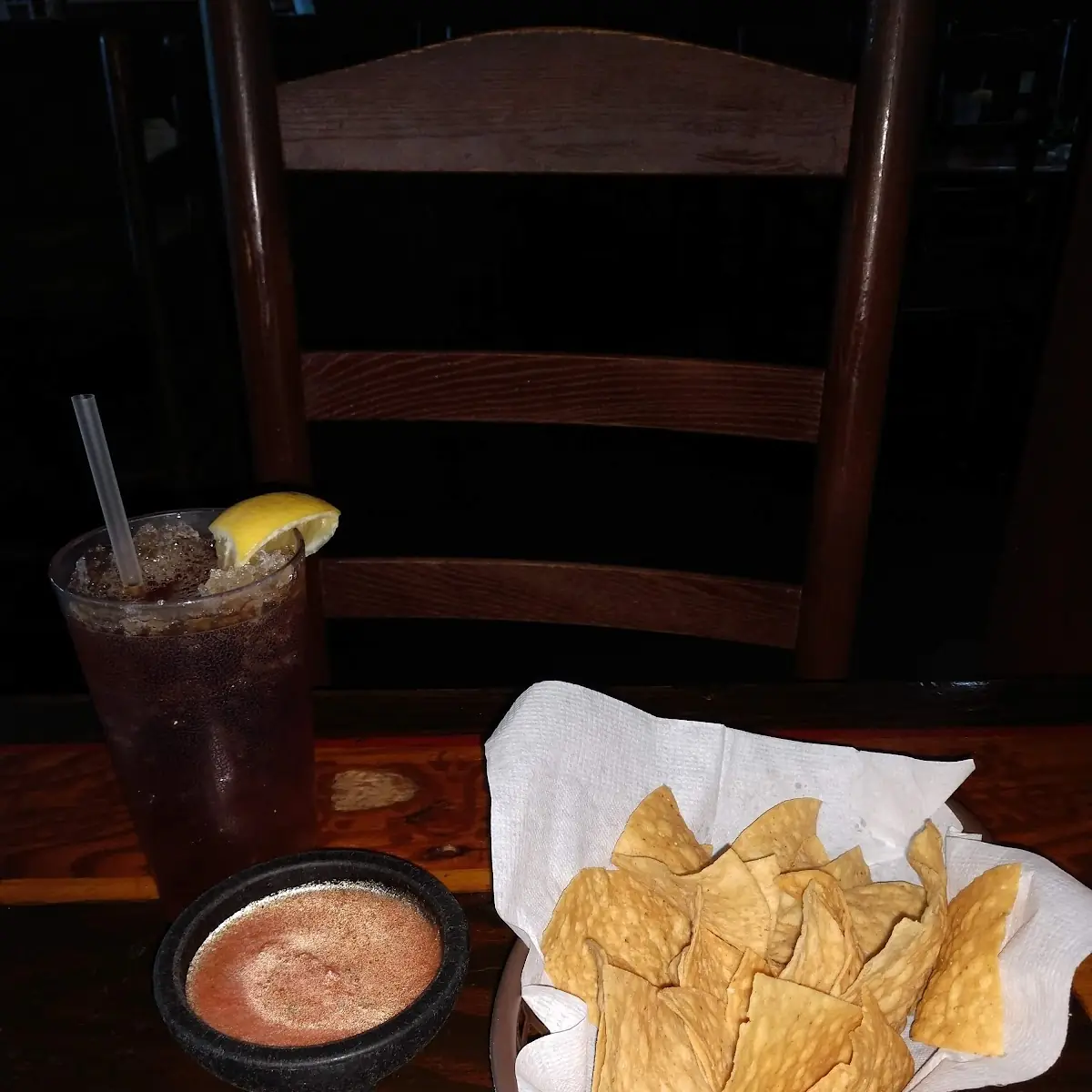Chips Salsa & Iced Tea