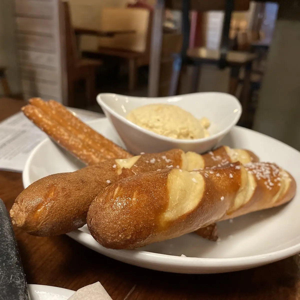 Beer Cheese with Pretzel Rolls