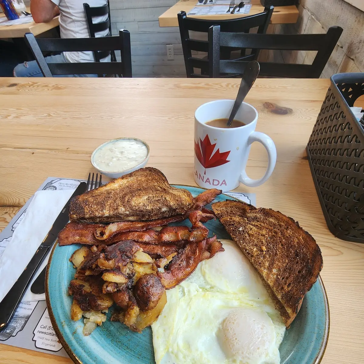 2eggs over Easy w Bacon and Rye Toast