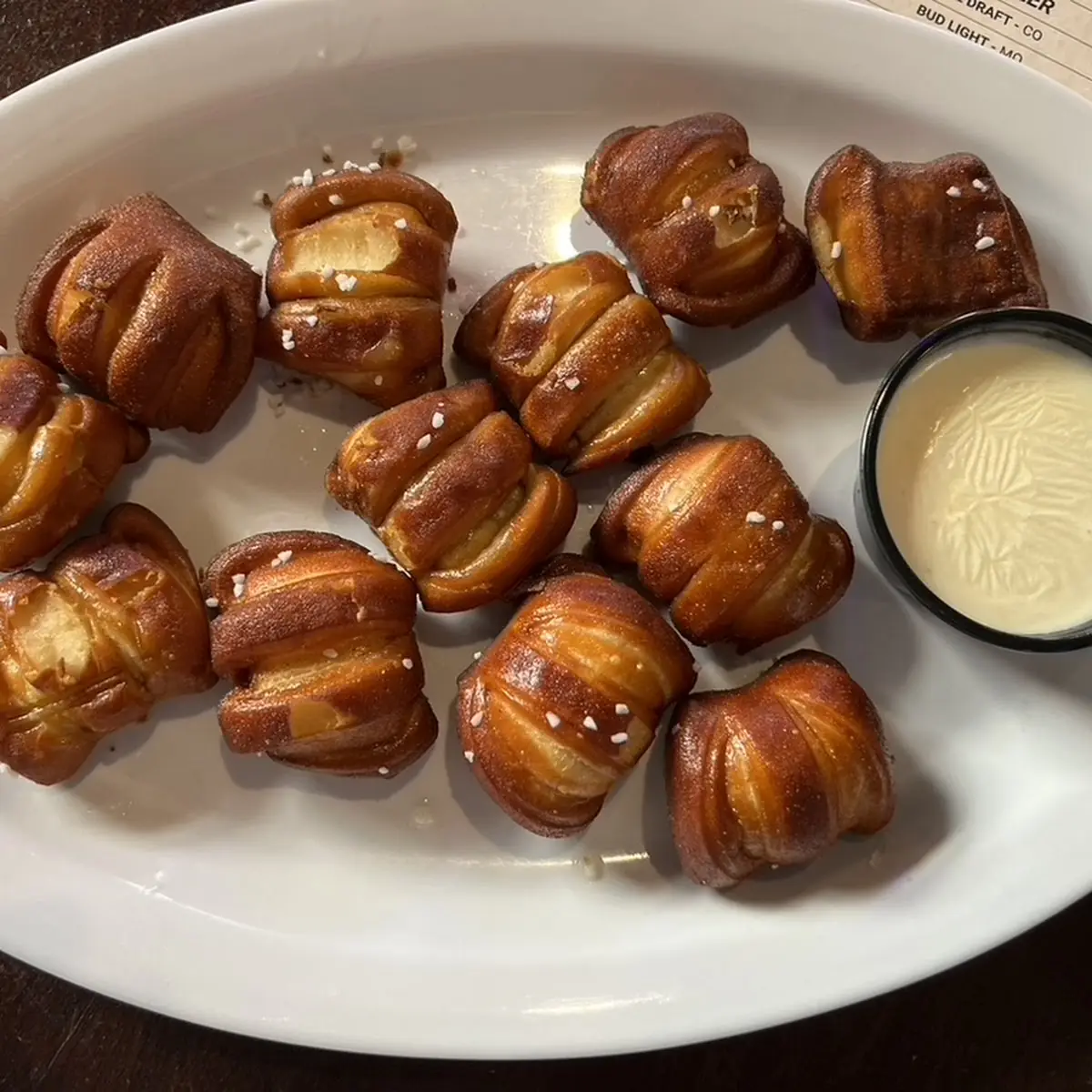2 Pieces Soft Pretzels