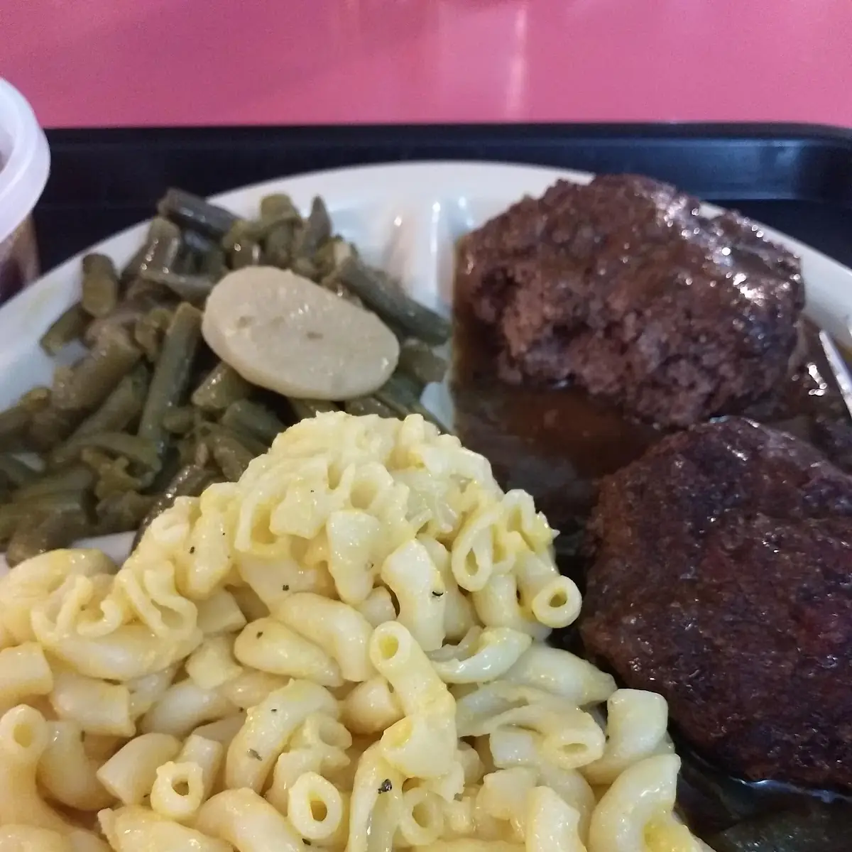 Hamburger Steak Green Beans & Mac and Cheese
