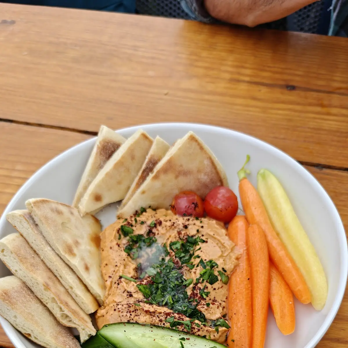 Avocado Hummus Plate