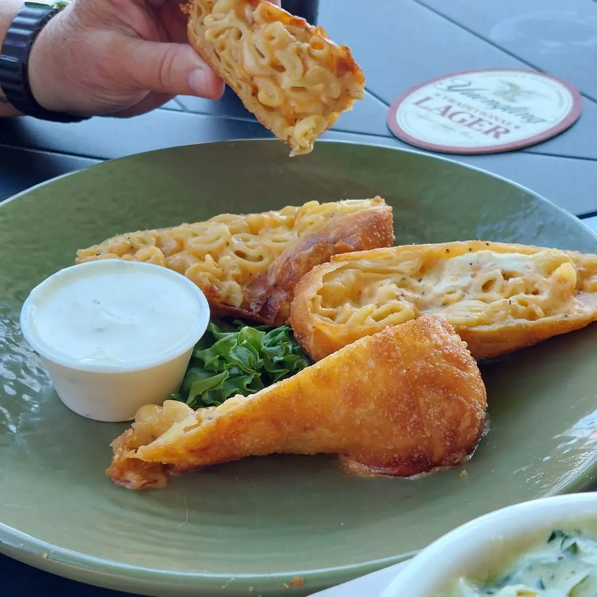 Mac N Cheese Egg Roll