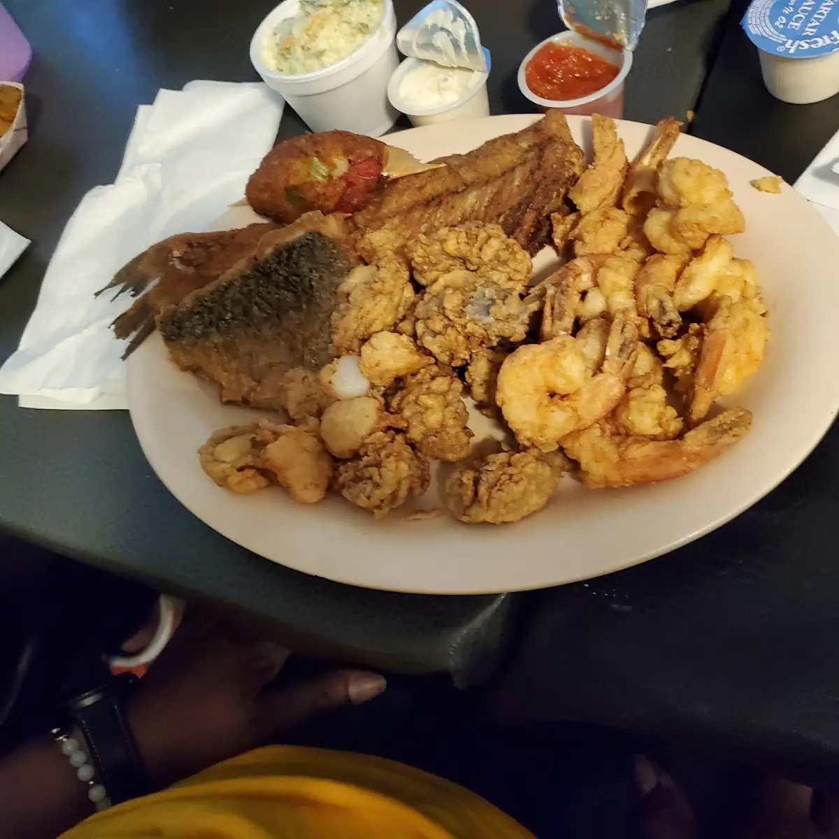Fish Shrimp & Scallops
