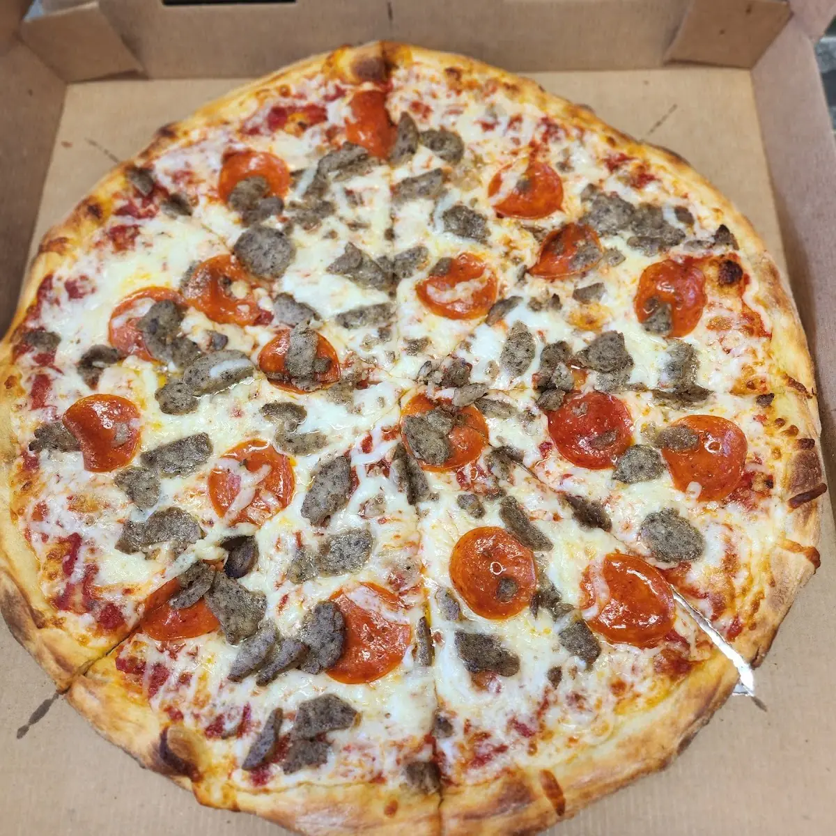 Halal Pepperoni Pizza 12