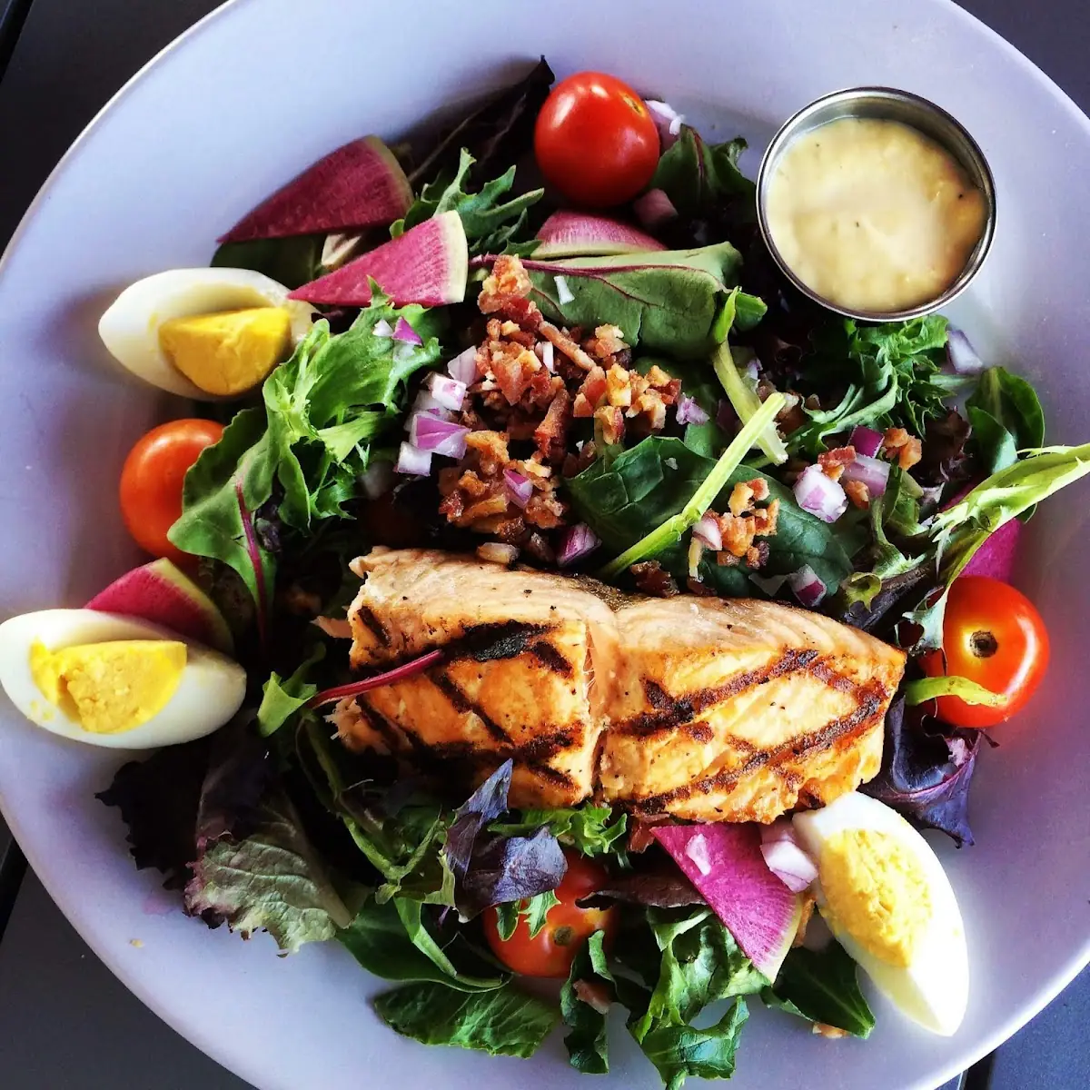 Grilled Salmon Salad