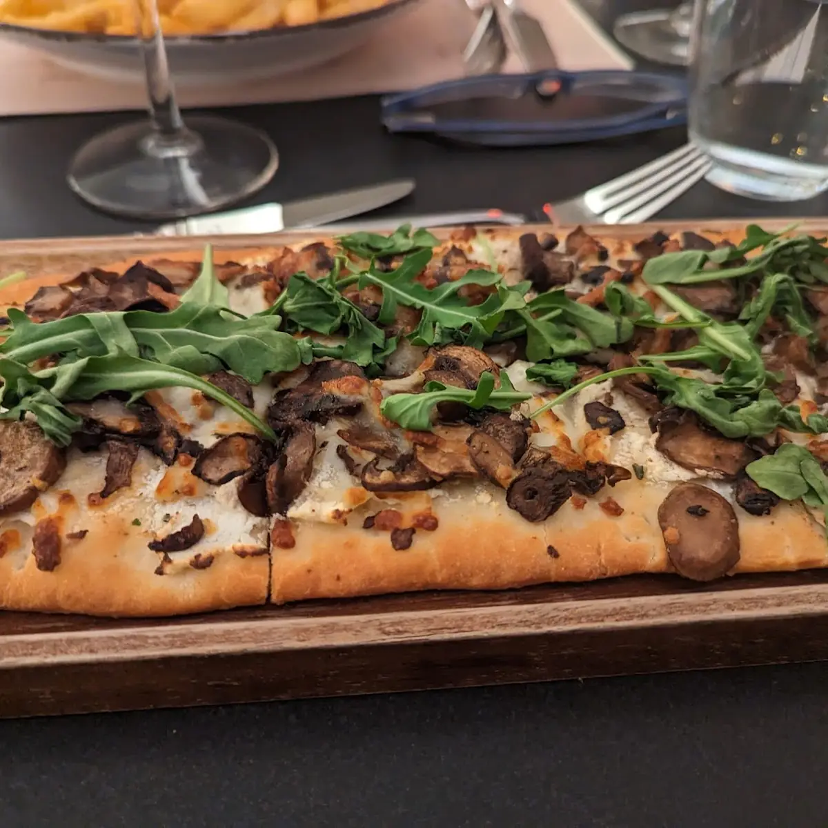 Flatbread Pizza Funghi