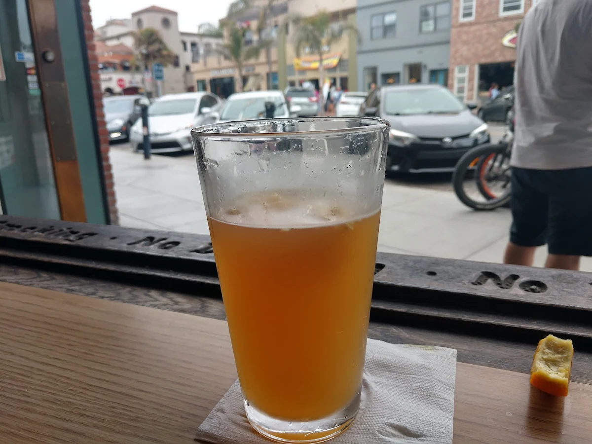 Blue Moon Belgian White