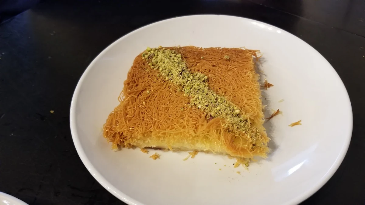 Mango Kunafa