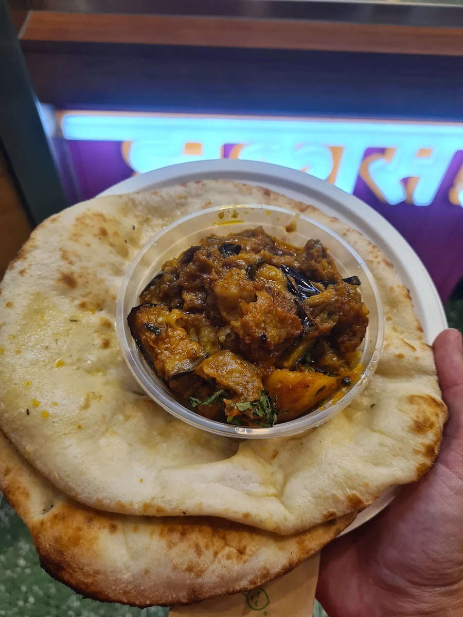 Amritsari Kulcha Thali, Bombay Bites