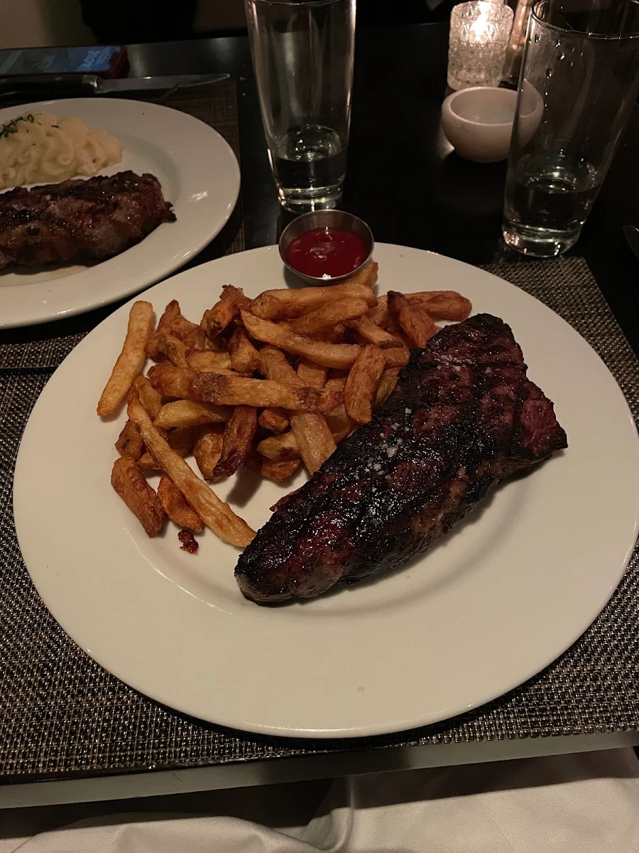 14oz Ribeye with Mashed Potatoes