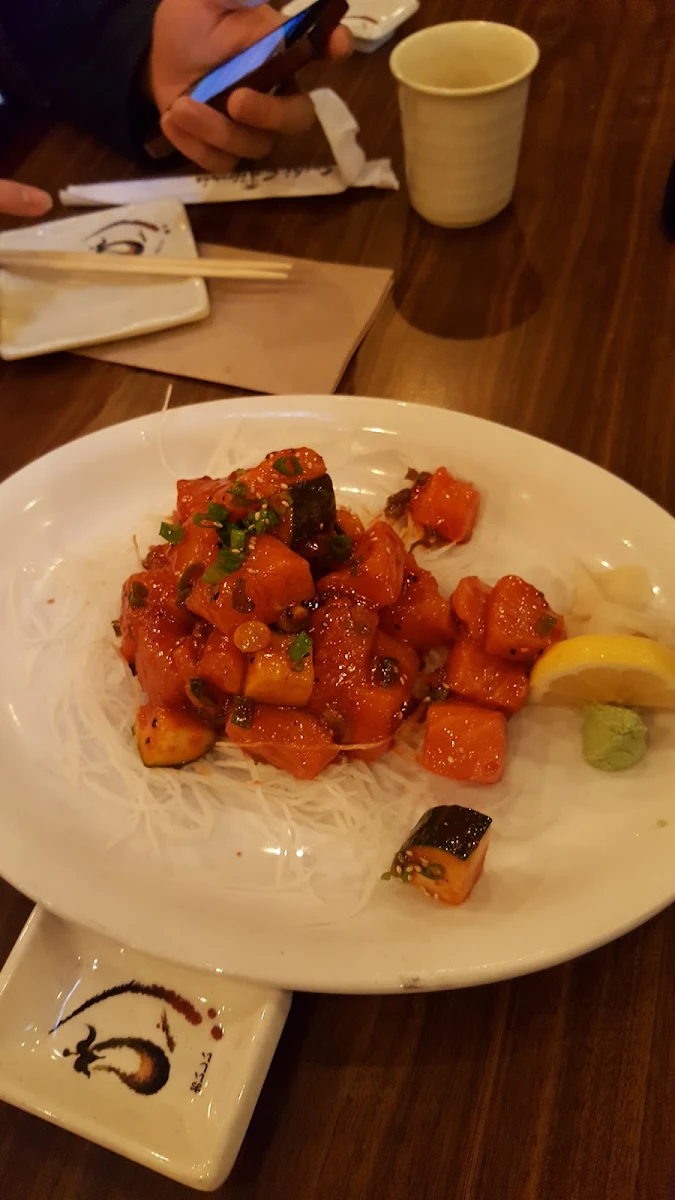 Spicy Salmon Sashimi Full, Sushi California