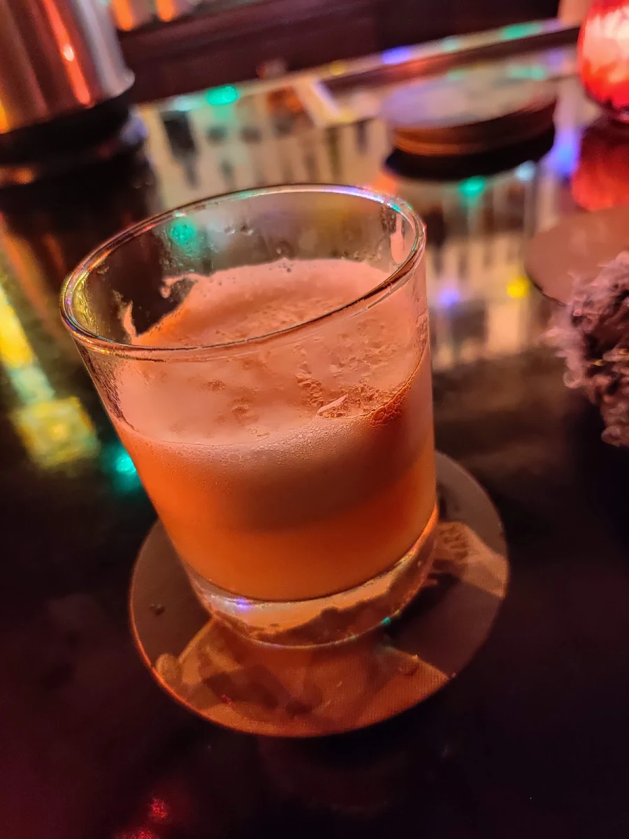 Whiskey Sour w Egg White