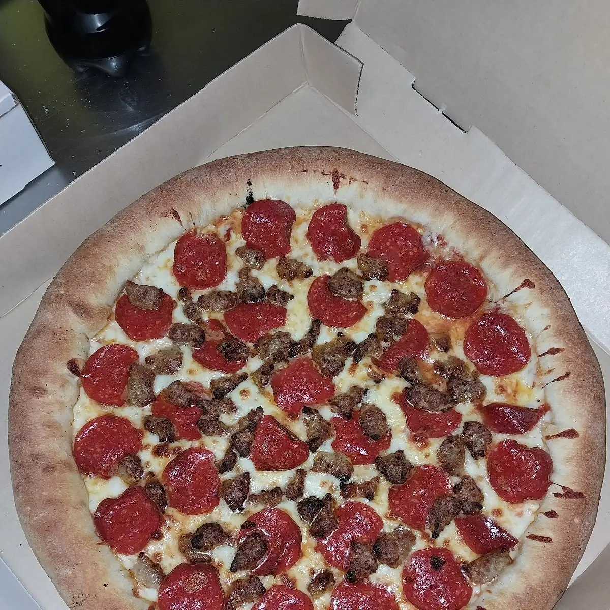 Pepperoni Sausage Stuffed Crust Flash
