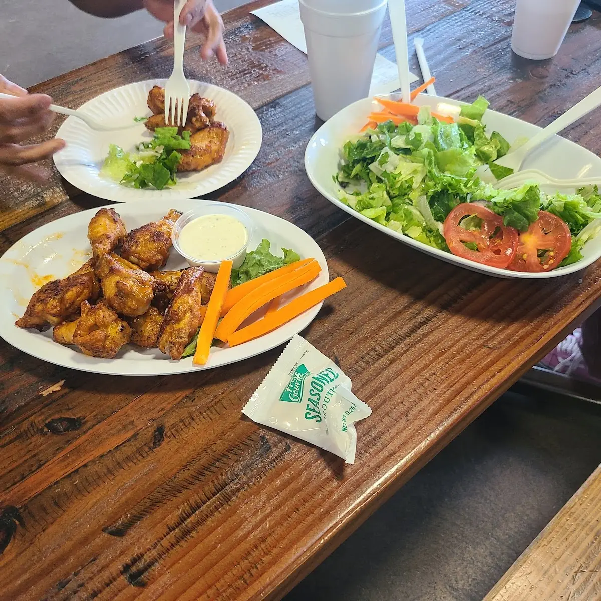 Wings Combo All You Can Eat Salad