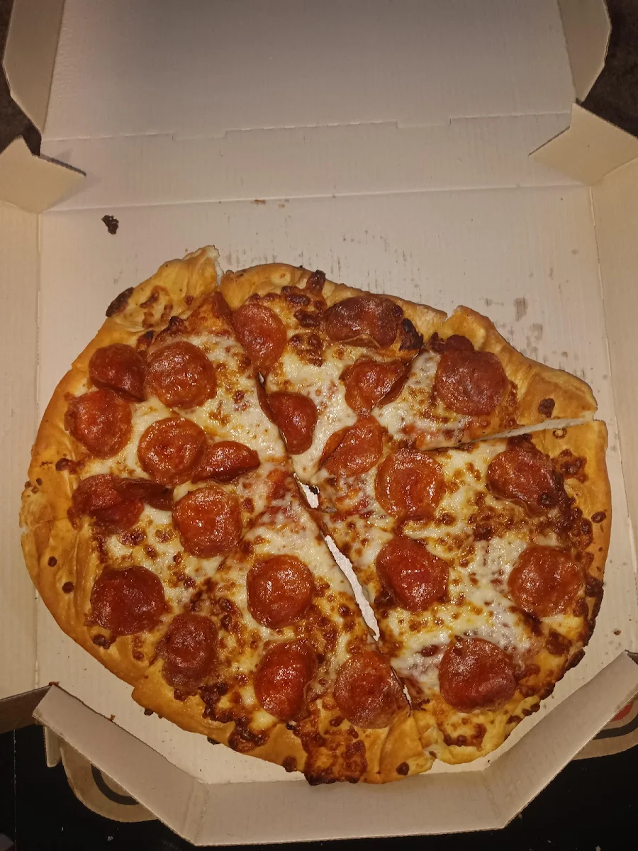Pepperoni Pan Pizza