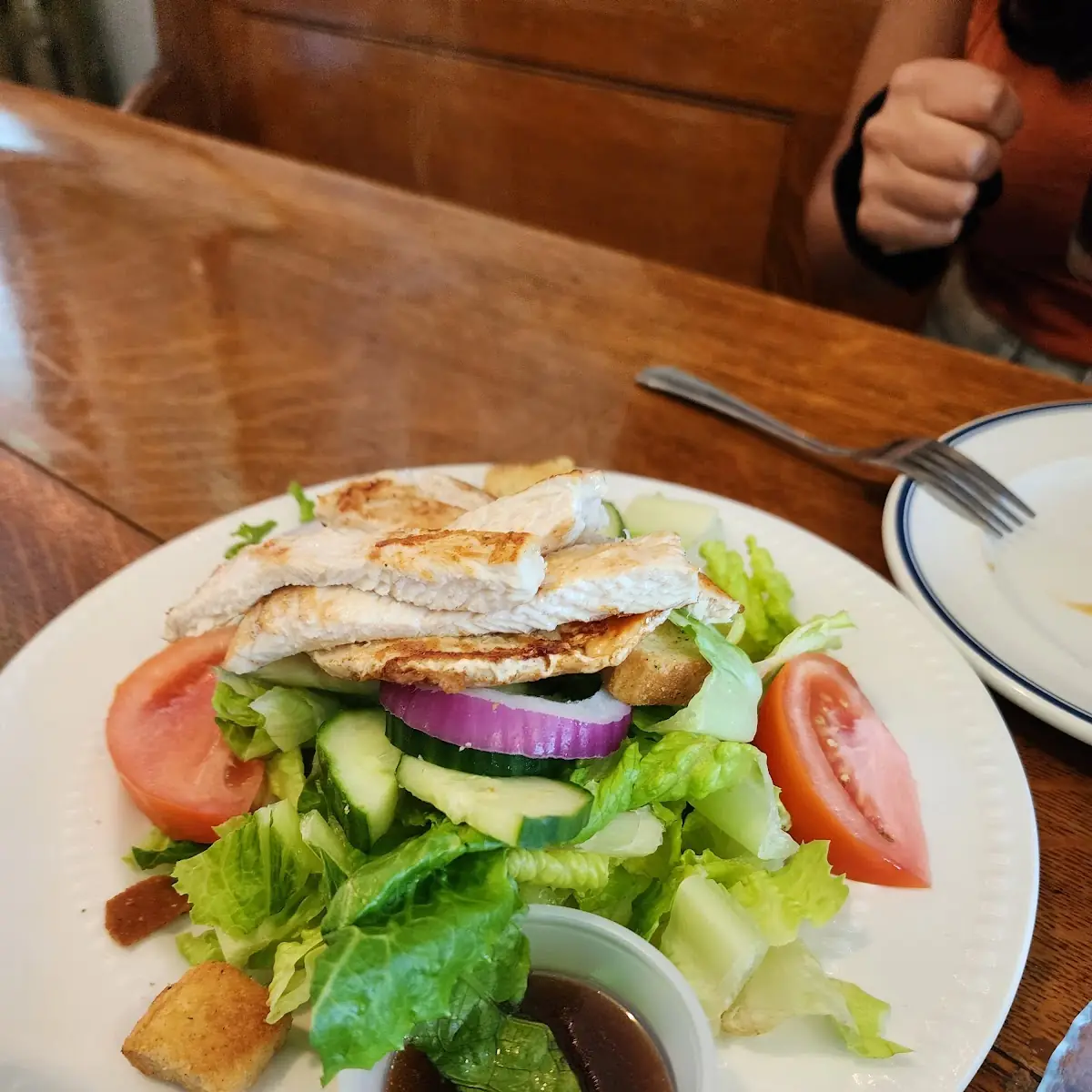 Fresh Salad with Grilled Chicken