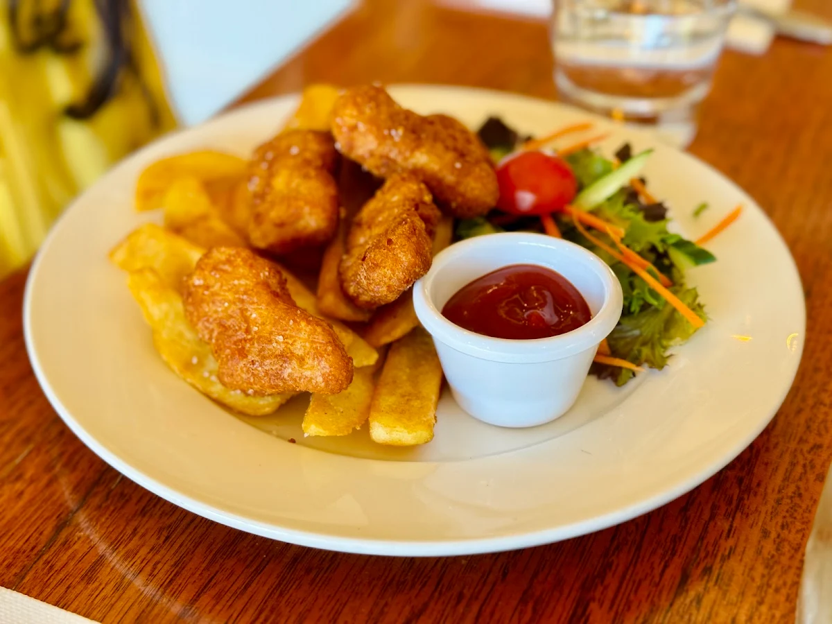 Kid’S Chicken Nuggets and Chips, Flametrees Restaurant, Cafe & Bar