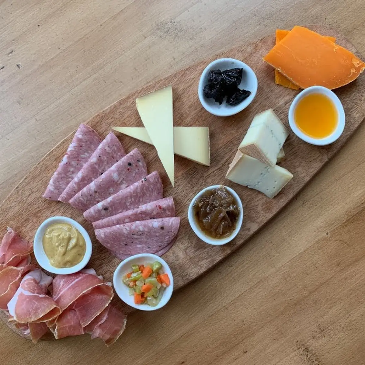 Assorted Cheese Board with Accompaniments