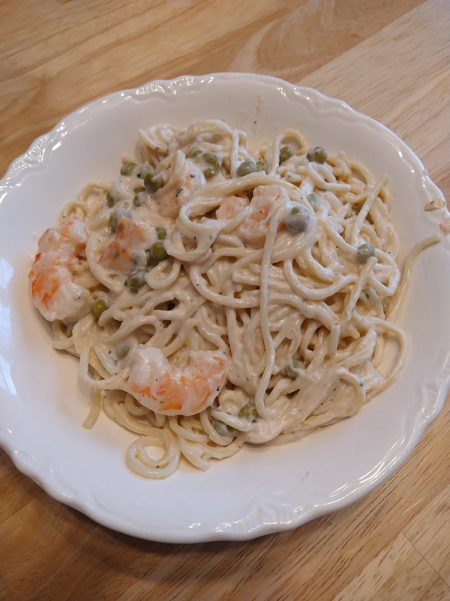 Shrimp Alfredo with Peas