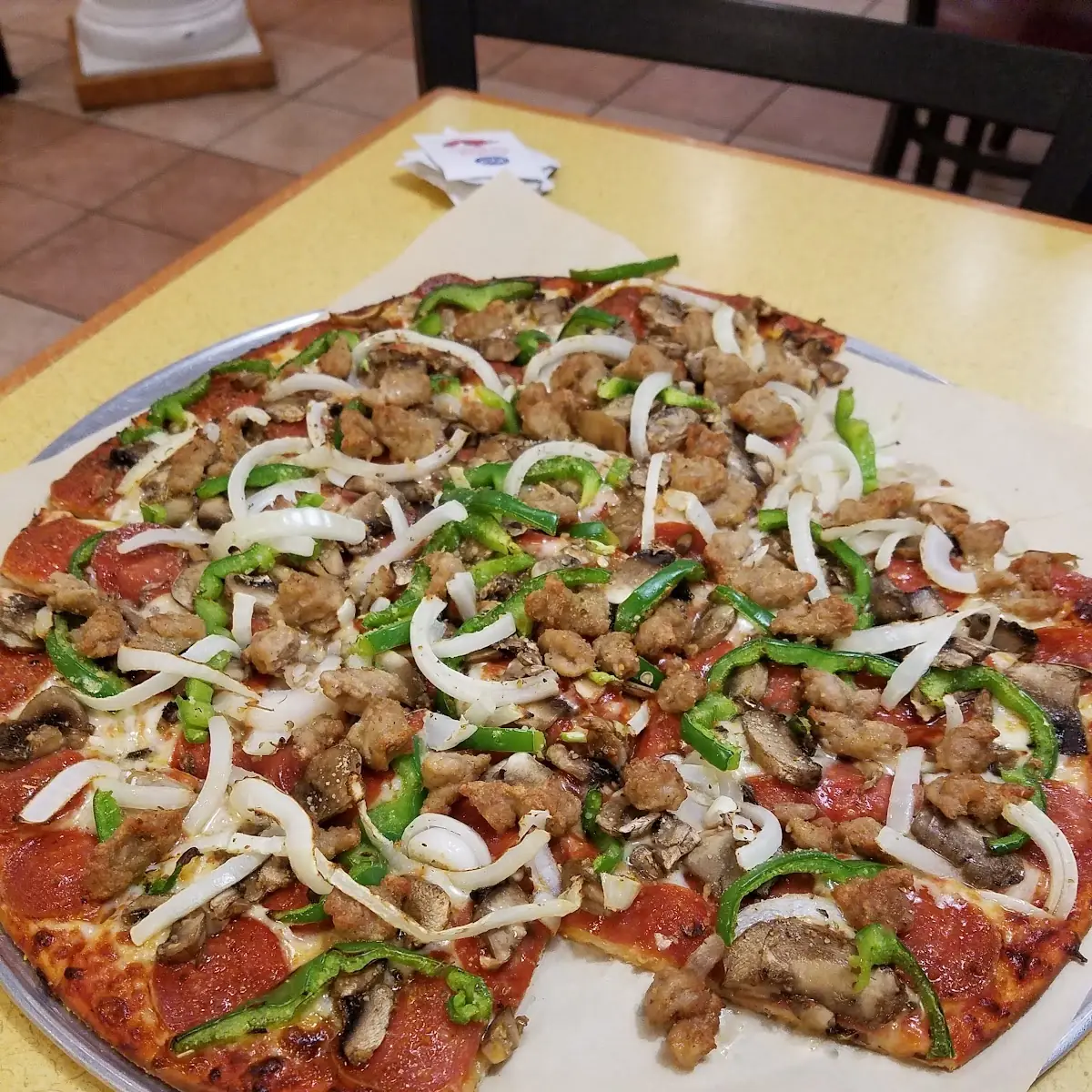 Deluxe Pizza
