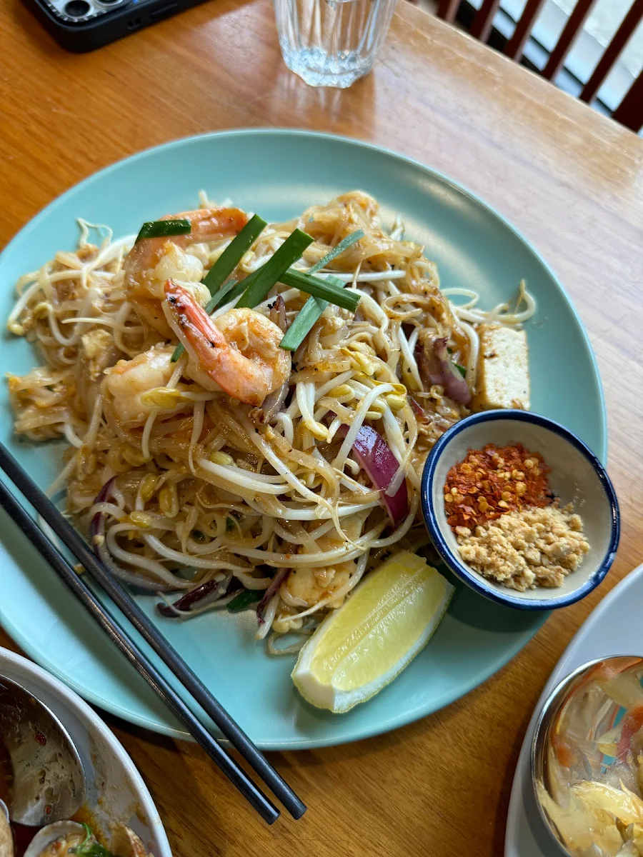 Highlights, ถั่วทอง TuaThong Thai Restaurant