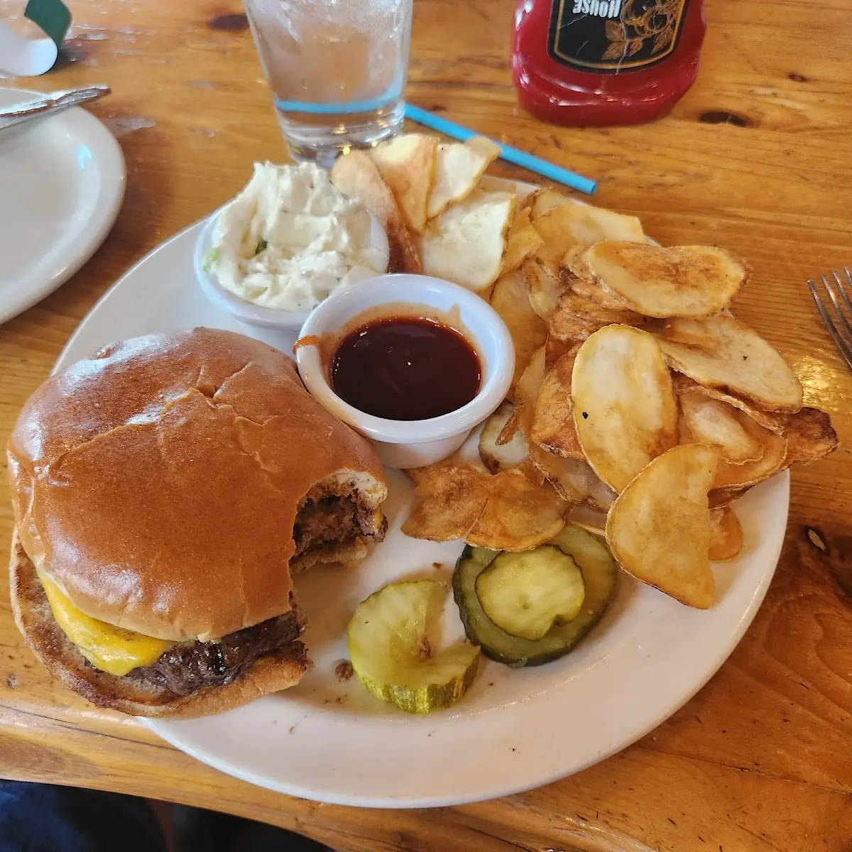 Cheese Burger with House Made Chips
