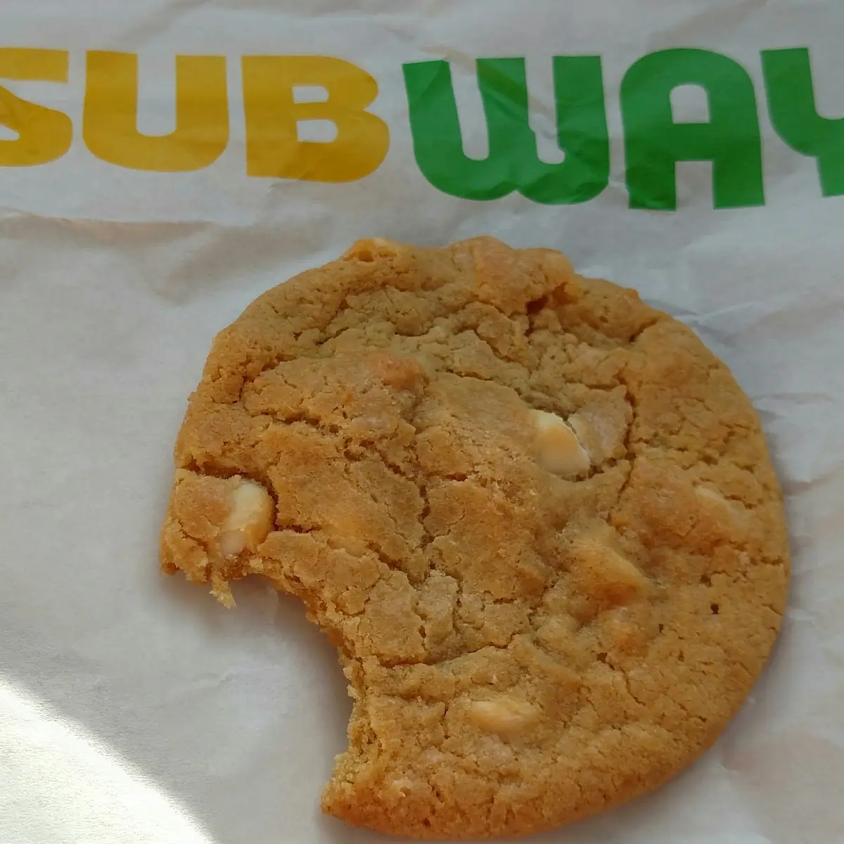 White Chocolate Macadamia Cookie
