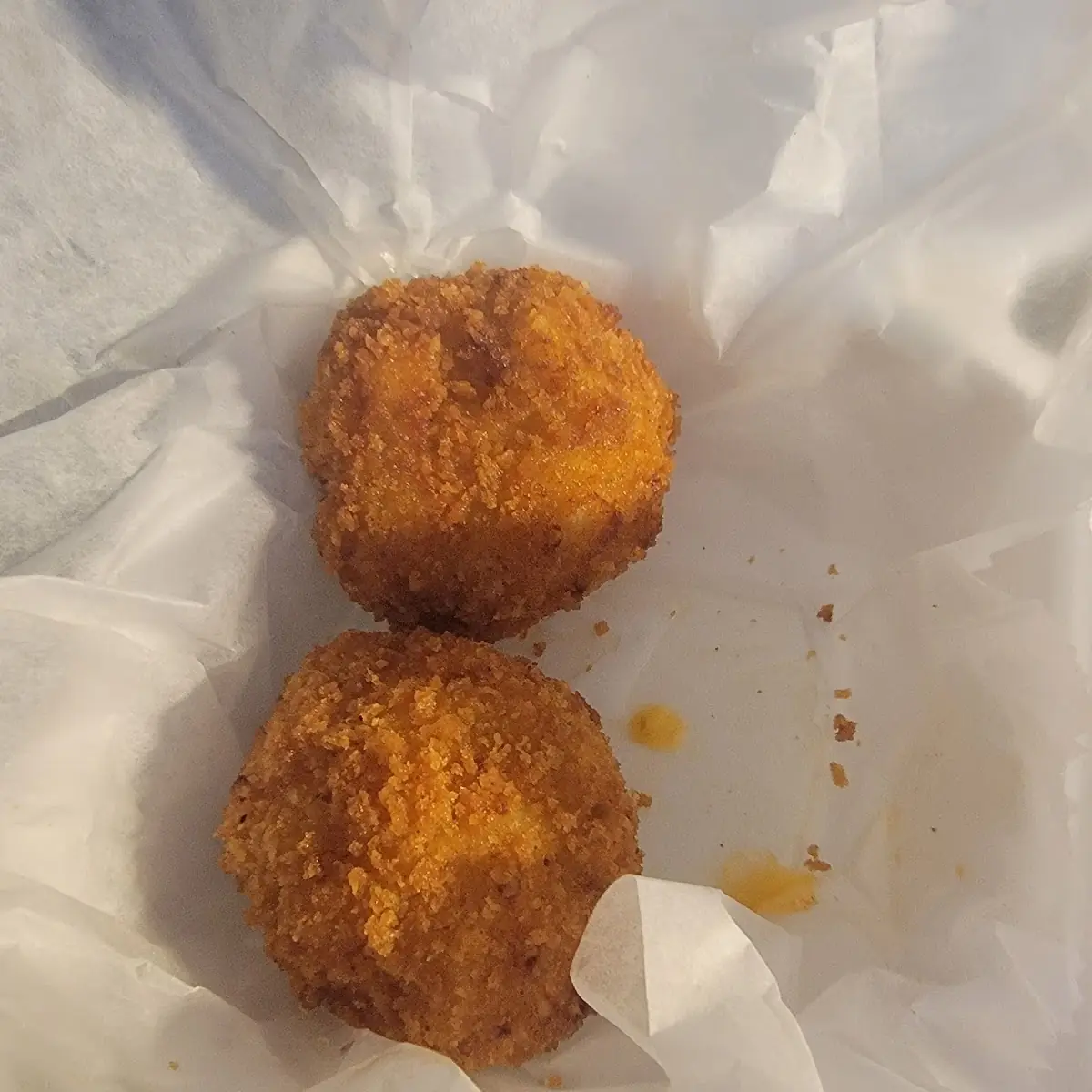 Fried Mac and Cheese Balls