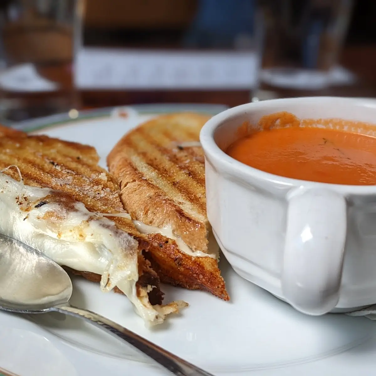 Grilled Cheese Sandwich w Side Tomato Basil Soup