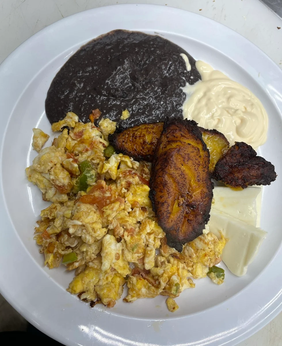 Desayuno Salvadoreño