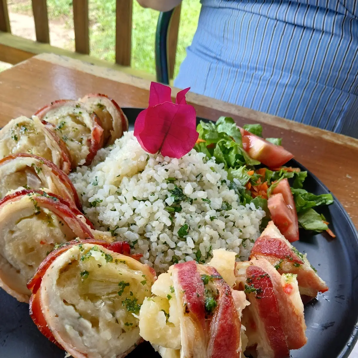 Pechuga Rellena De Yuca
