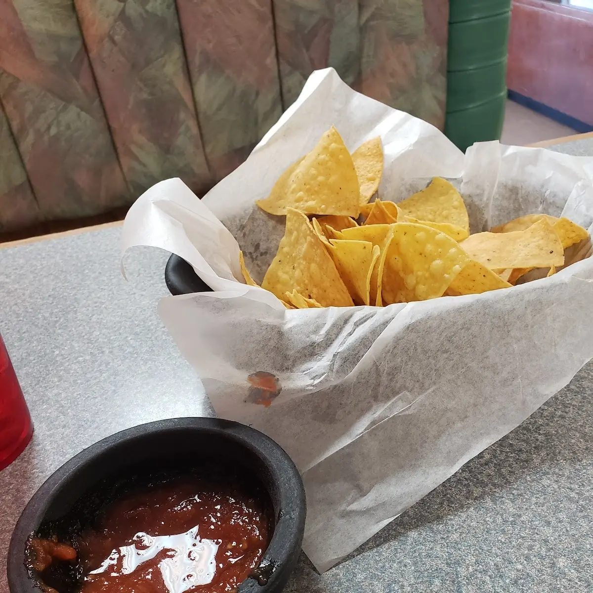 Set-Up Chips & Salsa