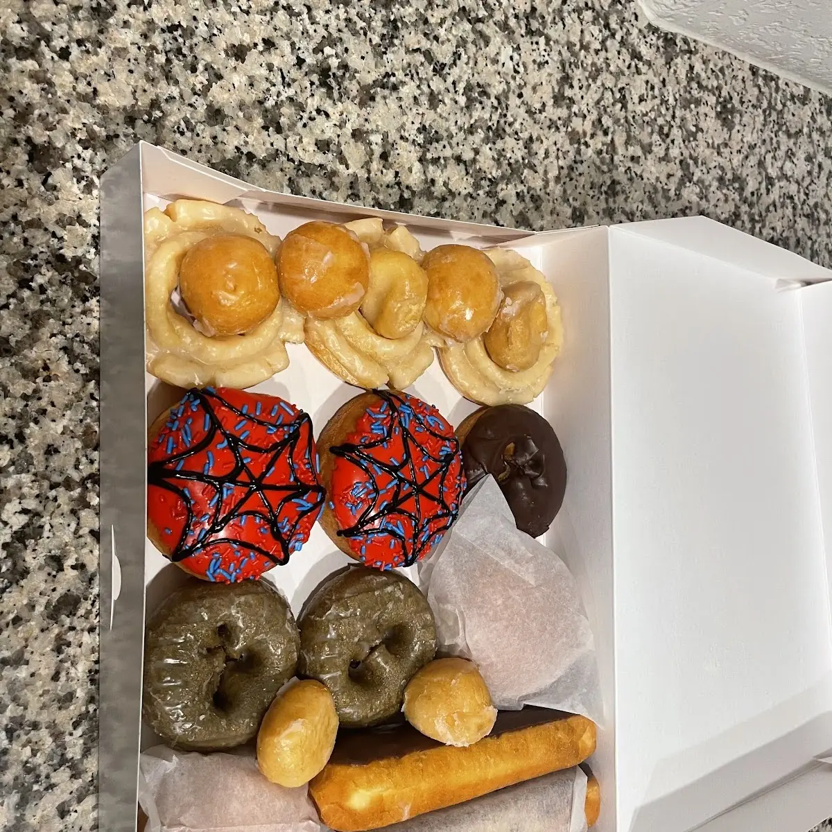 Donut Half Half Dozen