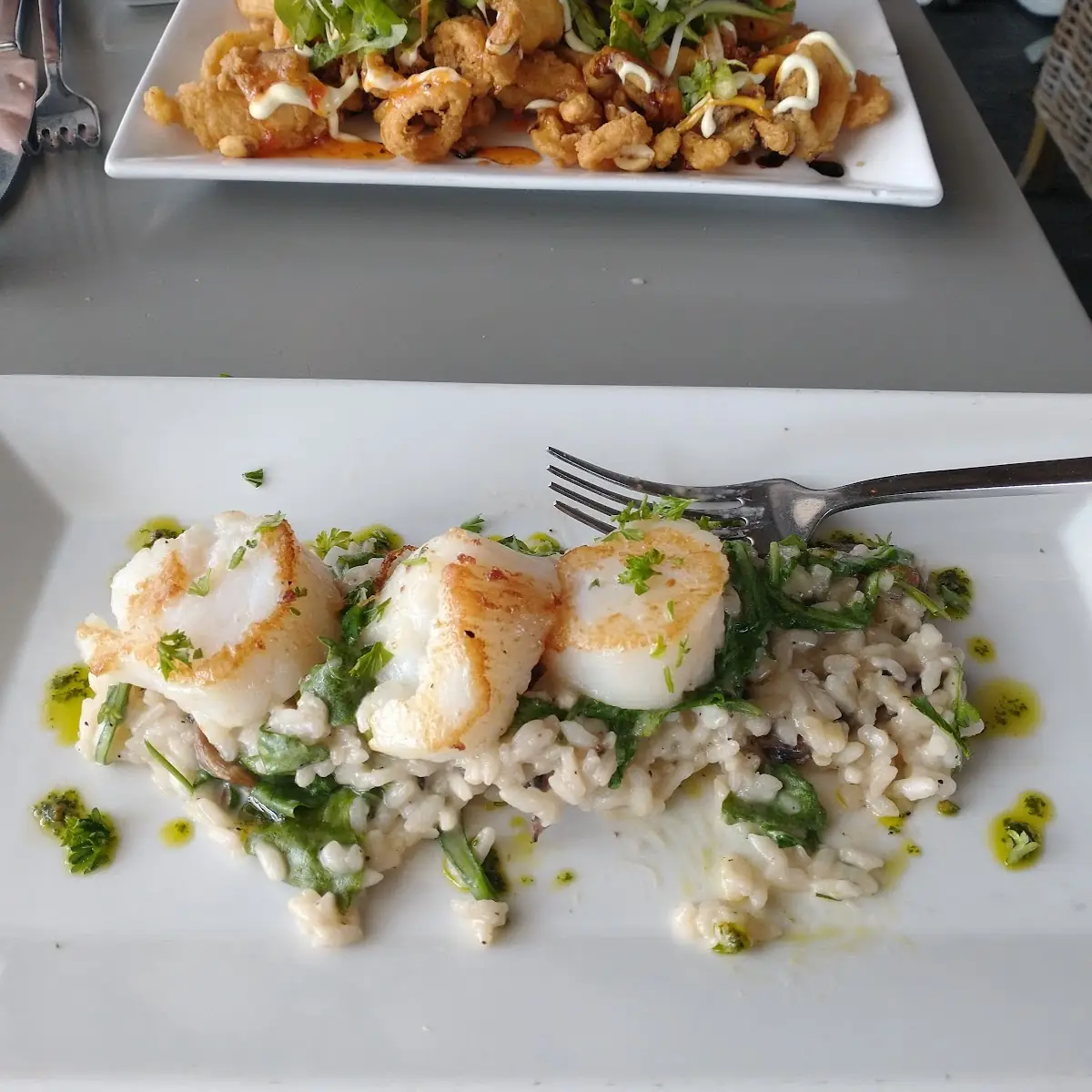 Seared Scallops with Truffles Mushroom Risotto