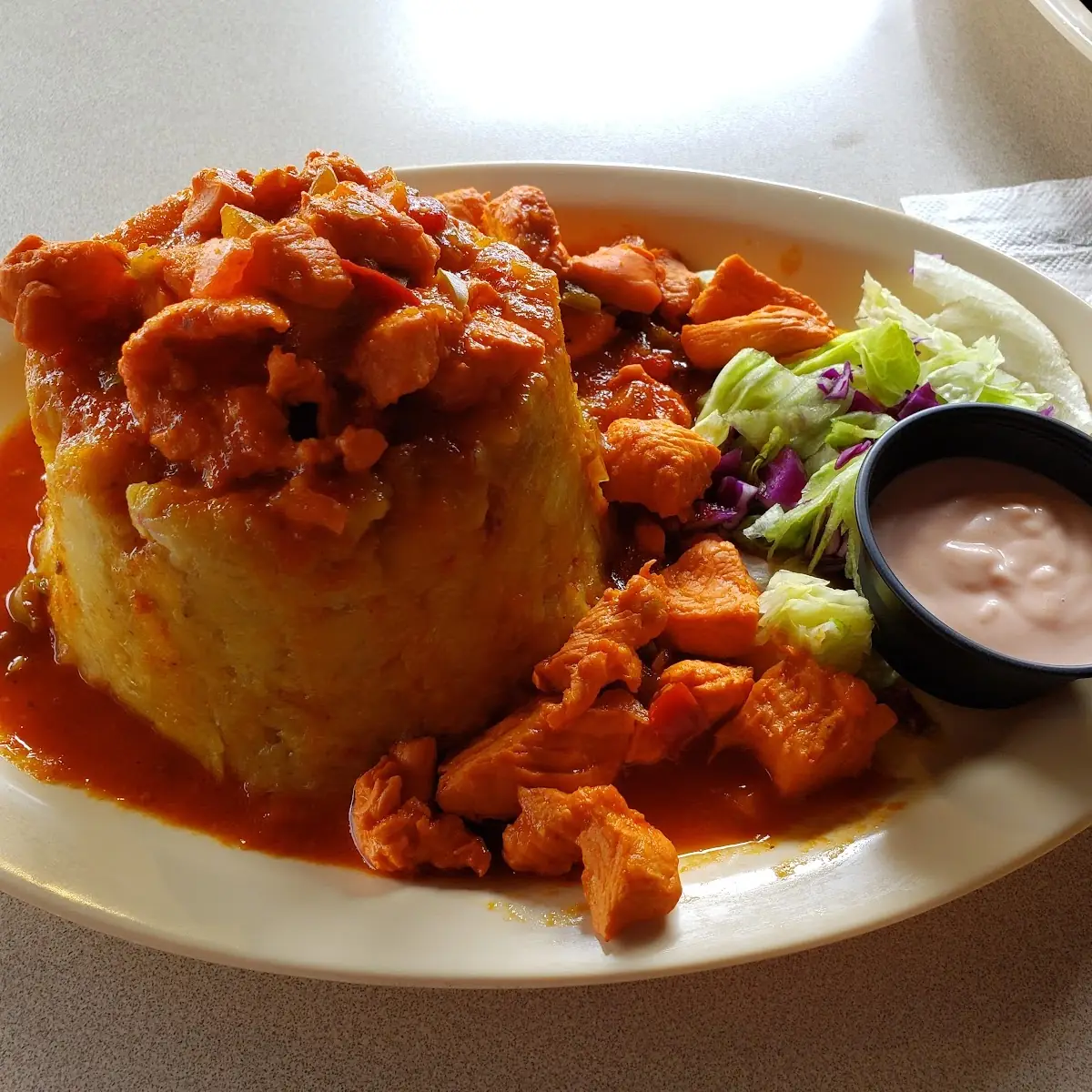 Trifongo Relleno De Pollo Criollo